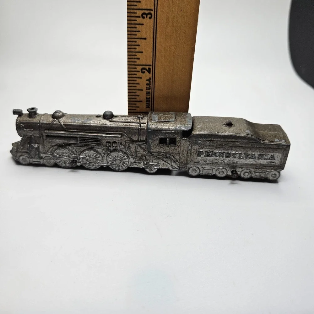 Vintage Tootsietoy‎ Pennsylvania Railroad Steam Locomotive Diecast Train USA